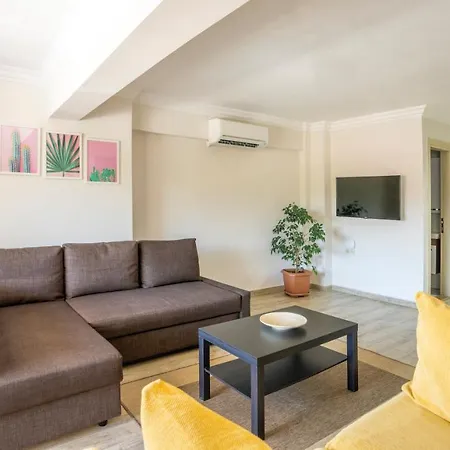 Aparthotel Xox 4*